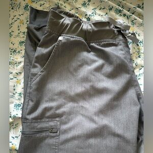 Excellent Used Figs XXL Petite Gray Joggers